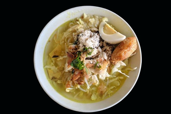 Cara Buat Soto Lamongan Enak Disantap Saat Hangat, Koya Gurih dengan Resep Khas yang Mudah, Coba ... Soto Lamongan Komplit dan Gurih