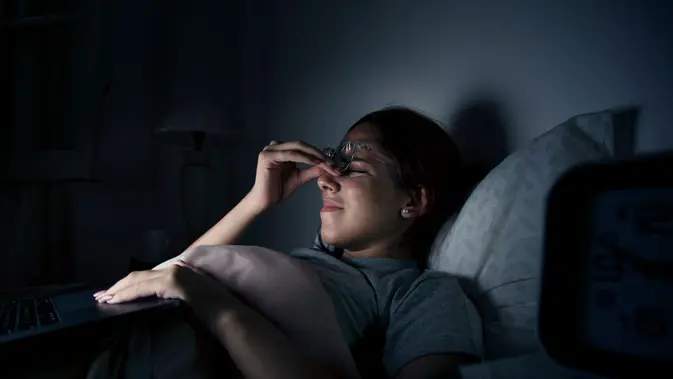 Bangun Tengah Malam dan Tak Bisa Tidur Lagi? Waspadai Gangguan Insomnia!