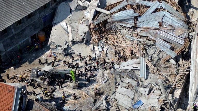 Beton Ponpes Sidoarjo Ambruk Menempel Gedung Lain Ahli Universitas Terkenal Ikut Turun