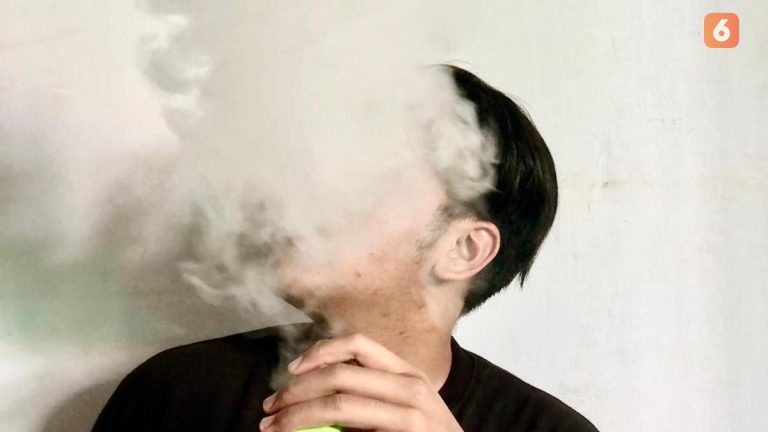 Vaping Populer di Remaja dan Risiko Popcorn Lung bagi Kesehatan Paru-Paru