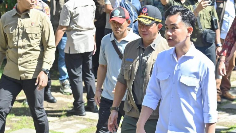 Gibran Dukung Ferry Irwandi dan Tim Kumpulkan Dana untuk Korban Bencana Sumatra