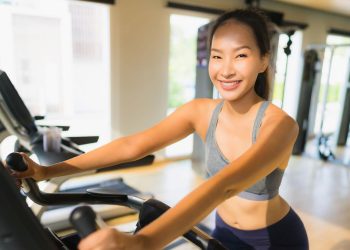 9 Makanan Baik Dikonsumsi Setelah Olahraga untuk Pemulihan Energi Optimal