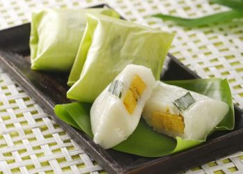8 Kue Tradisional Menggunakan Santan Sebagai Bahan Utama Beserta Bahan dan Resepnya